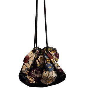 Colorful Brightton canvas page with leather accents